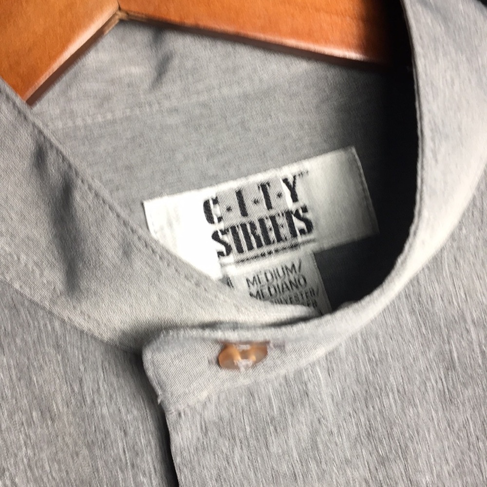 City Streets Medium men’s long sleeve grey